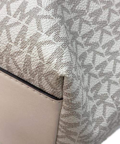 MICHAEL KORS（マイケルコース）MICHAEL KORS (マイケルコース) SHEILA LG MF TOTE ベージュ サイズ:-の古着・服飾アイテム