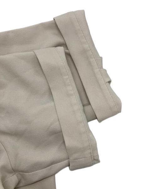 23区（ニジュウサンク）23区 (ニジュウサンク) ストレッチジョーゼット ラウンドネック カットソー ベージュ サイズ:38の古着・服飾アイテム