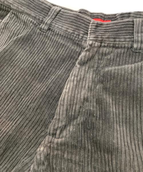 SUPREME（シュプリーム）Supreme (シュプリーム) ハーフパンツ ブラック サイズ:30の古着・服飾アイテム