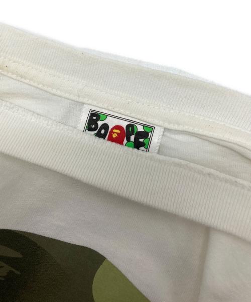 A BATHING APE（アベイシングエイプ）A BATHING APE (アベイシングエイプ) UNDEFEATED (アンディフィーテッド) プリントTシャツ ホワイト サイズ:XLの古着・服飾アイテム