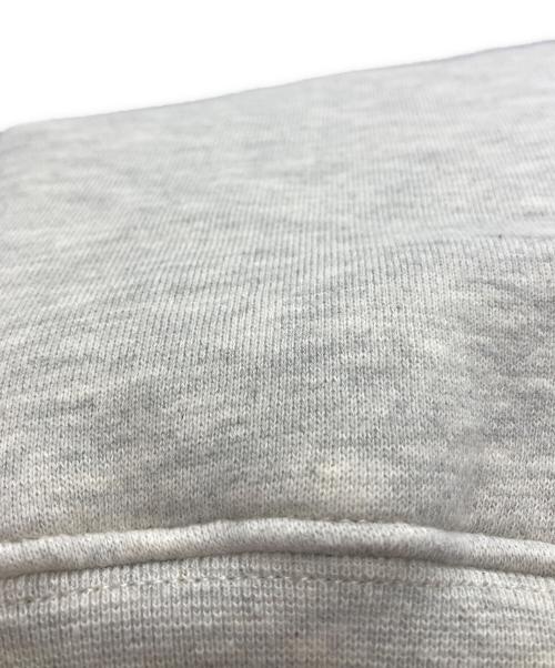 FOG ESSENTIALS（フィアオブゴッド エッセンシャル）FOG ESSENTIALS (フィアオブゴッド エッセンシャル) ロゴパーカー グレー サイズ:Ⅿの古着・服飾アイテム