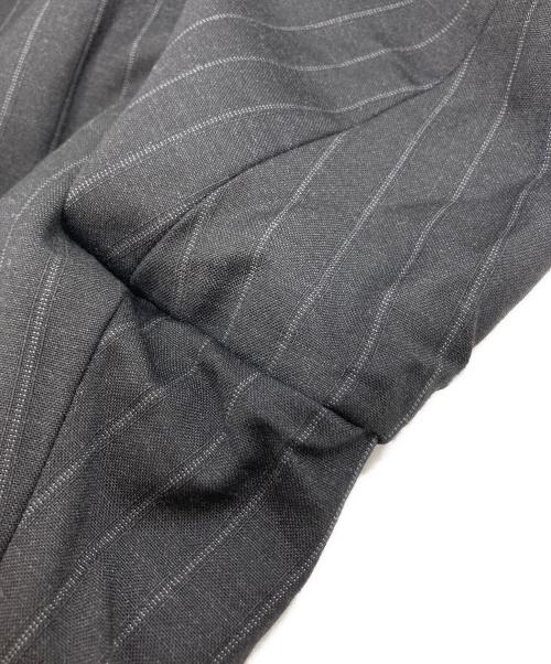 BURBERRY LONDON（バーバリーロンドン）BURBERRY LONDON (バーバリーロンドン) ストライプセットアップスーツ ネイビー サイズ:A5の古着・服飾アイテム