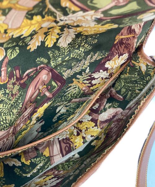 LOEWE（ロエベ）LOEWE (ロエベ) アナグラムショルダーバッグ グリーン×ブラウンの古着・服飾アイテム
