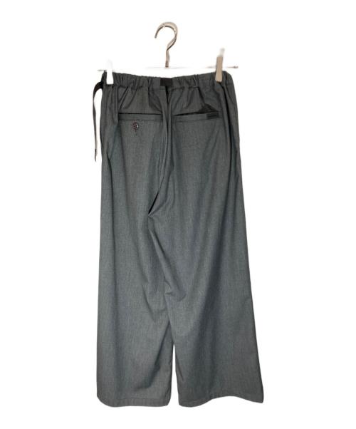 GRAMICCI（グラミチ）GRAMICCI (グラミチ) BEAMS BOY (ビームスボーイ) 別注2プリーツ ワイド スラックス グレー サイズ:SIZE Freeの古着・服飾アイテム