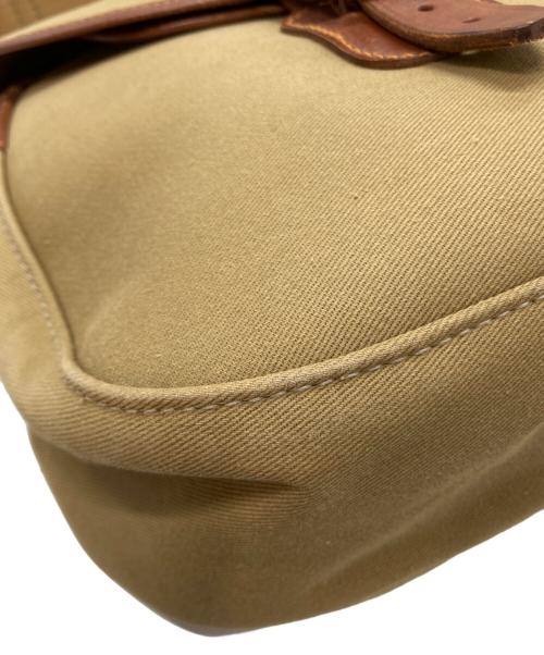 brady（ブレディ）Brady (ブレディ) ARIEL TROUT SMALL ベージュの古着・服飾アイテム