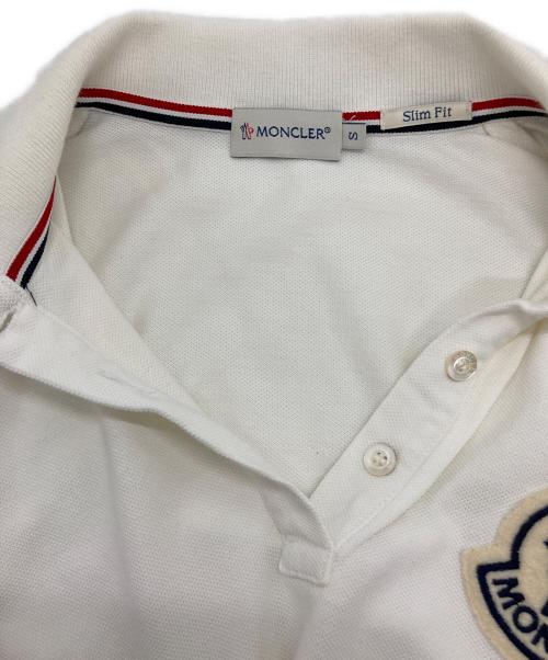 MONCLER（モンクレール）MONCLER (モンクレール) ワッペンポロシャツ ホワイト サイズ:SIZE Sの古着・服飾アイテム