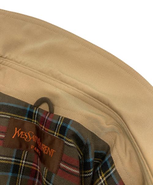 Yves Saint Laurent（イヴサンローラン）Yves Saint Laurent (イヴサンローラン) 裏地チェックウールステンカラーコート ベージュ サイズ:-の古着・服飾アイテム