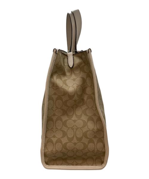 COACH（コーチ）COACH (コーチ) デンプシートート40 シグネチャーキャンバスウィズコーチパッチ ベージュ サイズ:-の古着・服飾アイテム