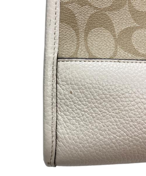 COACH（コーチ）COACH (コーチ) デンプシートート40 シグネチャーキャンバスウィズコーチパッチ ベージュ サイズ:-の古着・服飾アイテム