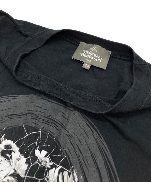 Vivienne Westwood man（ヴィヴィアン ウェストウッド マン）Vivienne Westwood man (ヴィヴィアン ウェストウッド マン) CRACKED FLORAL FRAME Tシャツ ブラック サイズ:44の古着・服飾アイテム