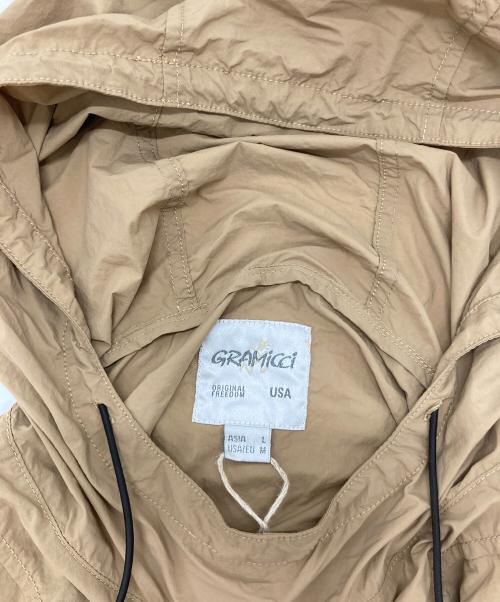 GRAMICCI（グラミチ）GRAMICCI (グラミチ) PACKABLE ANORAK PARKA ベージュ サイズ:Lの古着・服飾アイテム