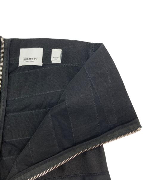 BURBERRY（バーバリー）BURBERRY (バーバリー) ジップタイトスカート ブラック サイズ:34の古着・服飾アイテム