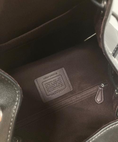 COACH（コーチ）COACH (コーチ) ペースラージバックパック ブラックの古着・服飾アイテム