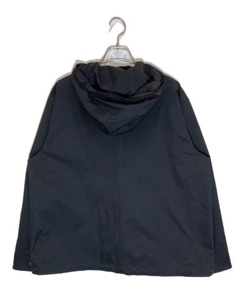 23区（ニジュウサンク）23区 (ニジュウサンク) ブライトツイル マウンテンパーカー ブラック サイズ:SIZE M (38)の古着・服飾アイテム