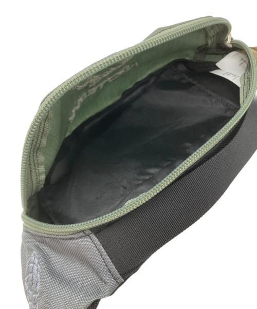 ARC'TERYX（アークテリクス）ARC'TERYX (アークテリクス) BEAMS (ビームス) 別注URBAN FANNY グリーンの古着・服飾アイテム
