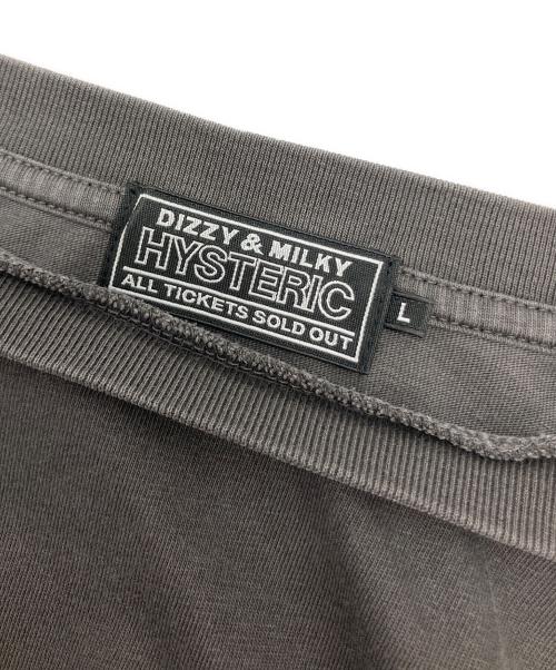 Hysteric Glamour（ヒステリックグラマー）Hysteric Glamour (ヒステリックグラマー) WHISKY WOMAN Tシャツ グレー サイズ:Ⅼの古着・服飾アイテム