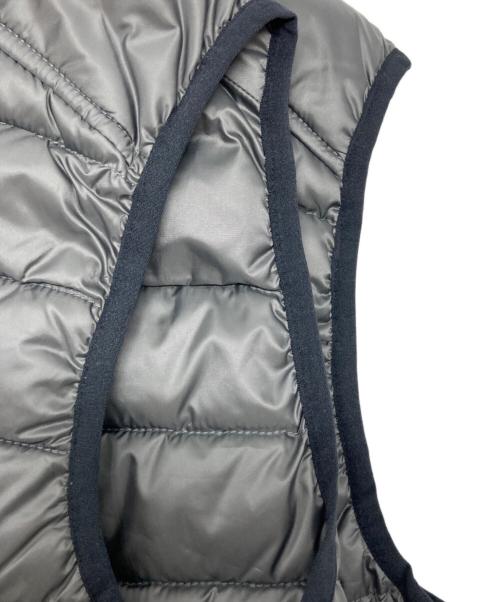 Calvin Klein（カルバンクライン）Calvin Klein (カルバンクライン) 中綿ベスト グレー サイズ:Sの古着・服飾アイテム