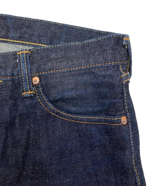 MOMOTARO JEANS（桃太郎ジーンズ）MOMOTARO JEANS (桃太郎ジーンズ) 出陣タイトストレートデニムパンツ インディゴ サイズ:SIZE W32の古着・服飾アイテム