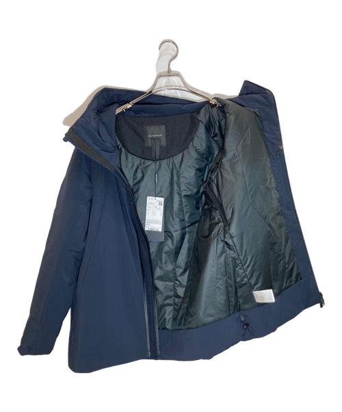 DESCENTE ALLTERRAIN（デザイント オルテライン）DESCENTE ALLTERRAIN (デザイント オルテライン) INSULATED ACTIVE JACKET ネイビー(NV01) サイズ:Ⅿ 未使用品の古着・服飾アイテム