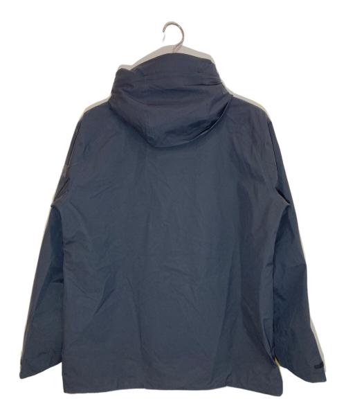 DESCENTE ALLTERRAIN（デザイント オルテライン）DESCENTE ALLTERRAIN (デザイント オルテライン) HARD SHELL JACKET “CREAS“ グレー(GY13) サイズ:Ⅿ 未使用品の古着・服飾アイテム