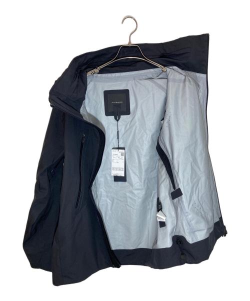 DESCENTE ALLTERRAIN（デザイント オルテライン）DESCENTE ALLTERRAIN (デザイント オルテライン) HARD SHELL JACKET “CREAS“ グレー(GY13) サイズ:Ⅿ 未使用品の古着・服飾アイテム