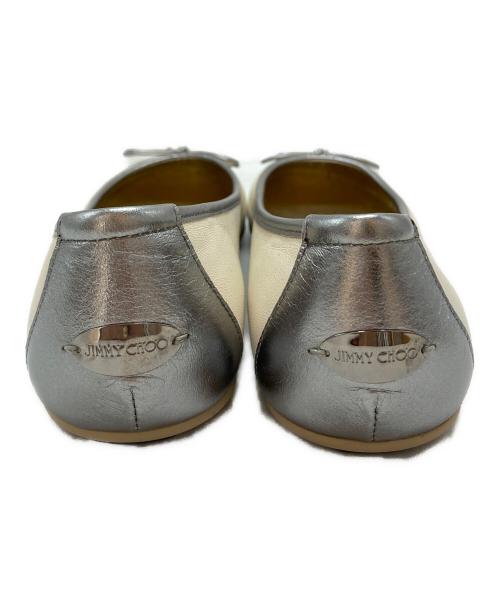 JIMMY CHOO（ジミーチュウ）JIMMY CHOO (ジミーチュウ) パイピングリボンバレエシューズ アイボリー サイズ:SIZE 38の古着・服飾アイテム