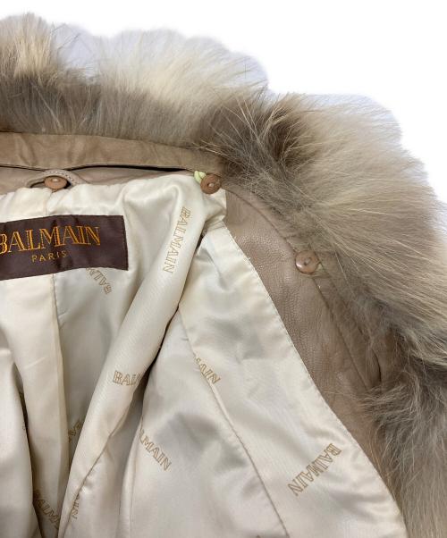 BALMAIN（バルマン）BALMAIN (バルマン) フォックスファー付ラムレザーコート ベージュ サイズ:SIZE 13の古着・服飾アイテム