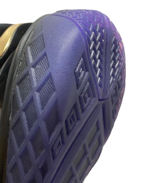 NIKE（ナイキ）NIKE (ナイキ) FC BARCELONA (バルセロナ) KOBE 3 LOW PROTRO BLACK/METALLIC GOLD-ELECTRO PURPLE パープル×ブラック サイズ:SIZE 27.5cmの古着・服飾アイテム