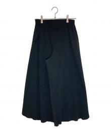 me ISSEY MIYAKE（ミーイッセイ ミヤケ）の古着「SWING PLEATS プリーツパンツ」｜ブラック