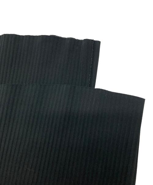 me ISSEY MIYAKE（ミーイッセイ ミヤケ）me ISSEY MIYAKE (ミーイッセイ ミヤケ) SWING PLEATS プリーツパンツ ブラック サイズ:SIZE Freeの古着・服飾アイテム