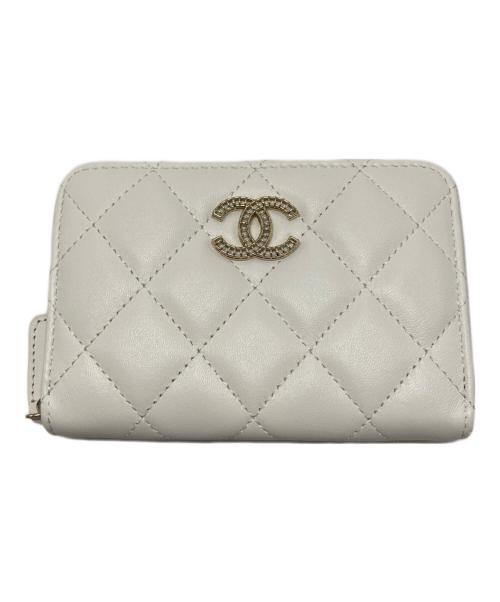 CHANEL（シャネル）CHANEL (シャネル) ココマークコンパクトウォレット ホワイト サイズ:-の古着・服飾アイテム