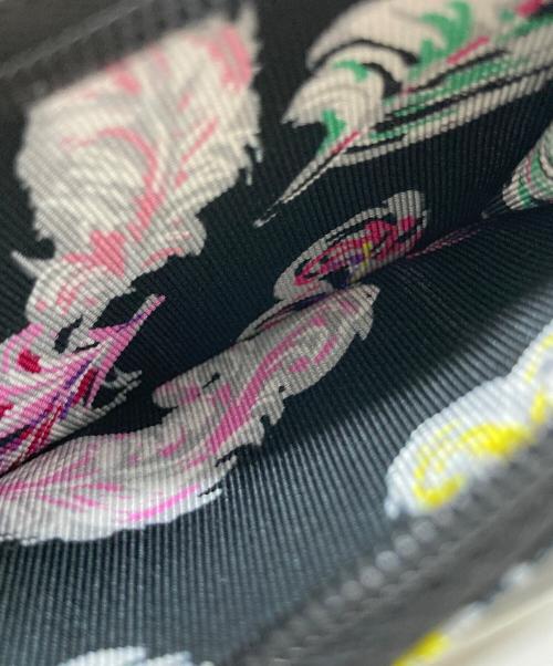 CHANEL（シャネル）CHANEL (シャネル) ココマークコンパクトウォレット ホワイト サイズ:-の古着・服飾アイテム