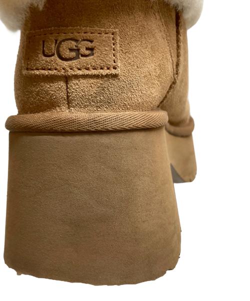UGG（アグ）UGG (アグ) Esmee Lace Up ベージュ サイズ:SIZE 26cmの古着・服飾アイテム