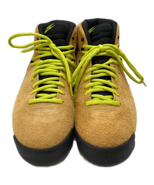 NIKE（ナイキ）NIKE (ナイキ) AIR MAGMA ND ベージュ サイズ:SIZE 27.5cmの古着・服飾アイテム