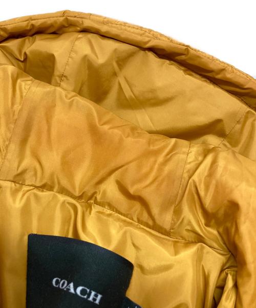 COACH（コーチ）COACH (コーチ) キルテッドシグネチャーパッファージャケット オレンジ サイズ:SIZE Mの古着・服飾アイテム