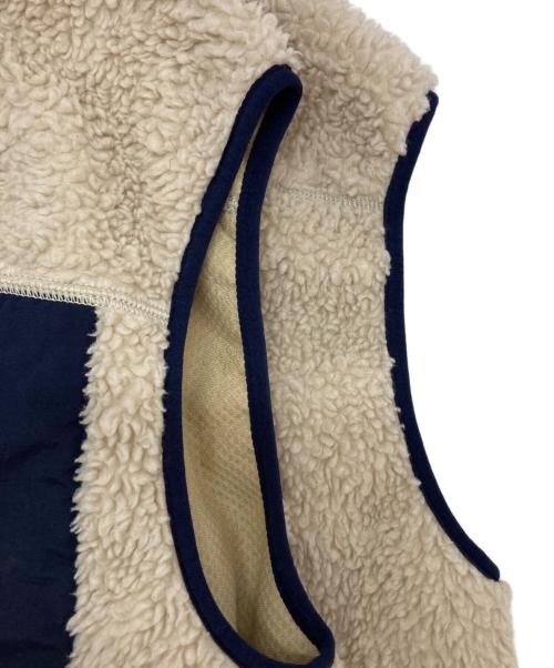 Patagonia（パタゴニア）Patagonia (パタゴニア) メンズ・クラシック・レトロX・ベスト ベージュ×ネイビー サイズ:SIZE Mの古着・服飾アイテム