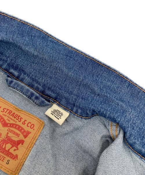 LEVI'S（リーバイス）LEVI'S (リーバイス) STANDARD DENIM TRUCKER JACKET インディゴ サイズ:Sの古着・服飾アイテム