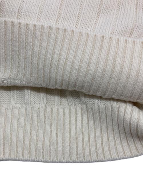 BLUE LABEL CRESTBRIDGE（ブルーレーベルクレストブリッジ）BLUE LABEL CRESTBRIDGE (ブルーレーベルクレストブリッジ) アリンメトリーケーブルニット ホワイト サイズ:SIZE M (38)の古着・服飾アイテム
