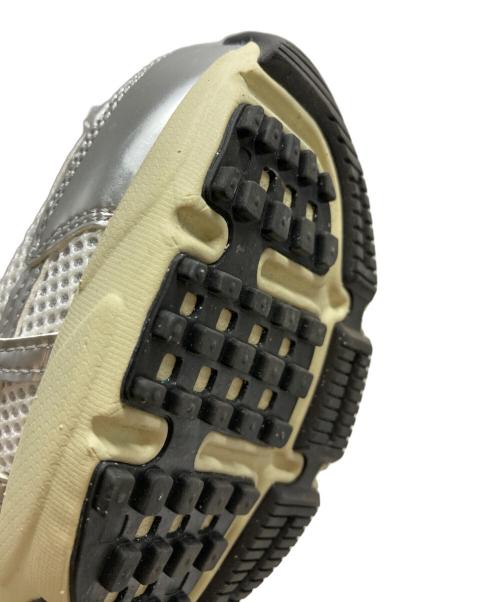 NIKE（ナイキ）NIKE (ナイキ) W V2K RUN グレー サイズ:SIZE 24.5cmの古着・服飾アイテム