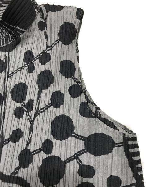 PLEATS PLEASE（プリーツプリーズ）PLEATS PLEASE (プリーツプリーズ) マルチパターンノースリーブワンピース ブラック サイズ:4の古着・服飾アイテム