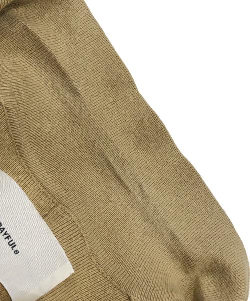 TODAYFUL（トゥデイフル）TODAYFUL (トゥデイフル) ハイゲージニットシャツ ベージュ サイズ:Fの古着・服飾アイテム