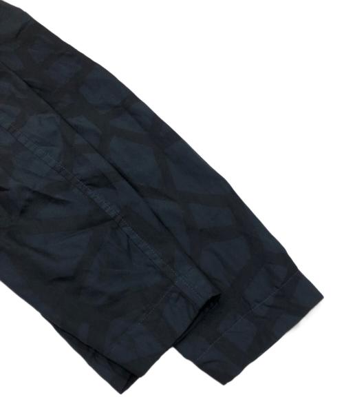 ISSEY MIYAKE（イッセイミヤケ）ISSEY MIYAKE (イッセイミヤケ) テーラードジャケット/ME81FD125 ブラック×ネイビー サイズ:2の古着・服飾アイテム