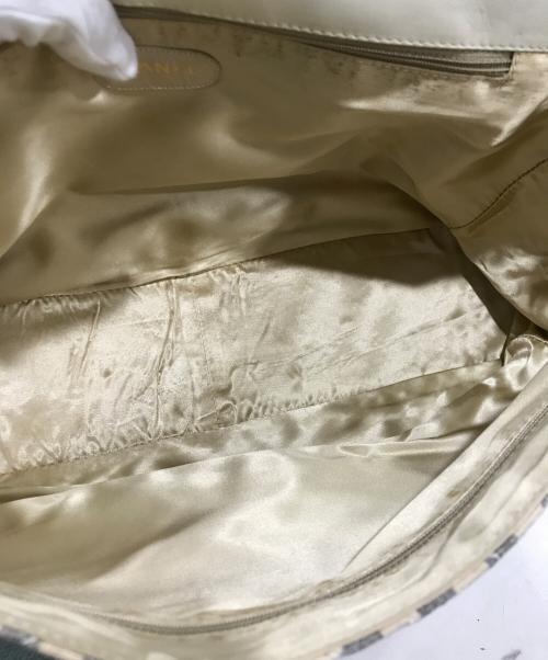 CHANEL（シャネル）CHANEL (シャネル) キャンパスショルダーバッグ/マトラッセ/キルティング ブルー×アイボリーの古着・服飾アイテム