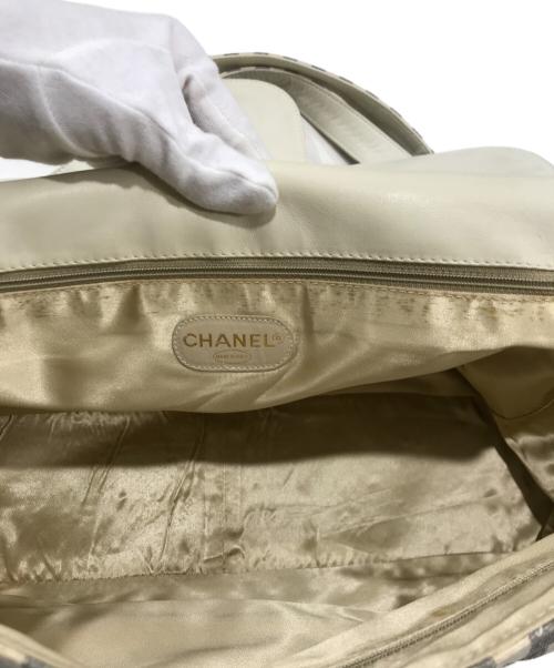 CHANEL（シャネル）CHANEL (シャネル) キャンパスショルダーバッグ/マトラッセ/キルティング ブルー×アイボリーの古着・服飾アイテム