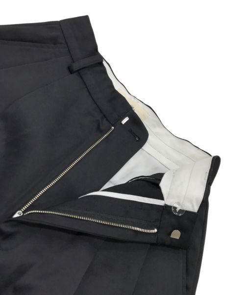 TODAYFUL（トゥデイフル）TODAYFUL (トゥデイフル) ダブルタックサテントラウザース ブラック サイズ:36の古着・服飾アイテム