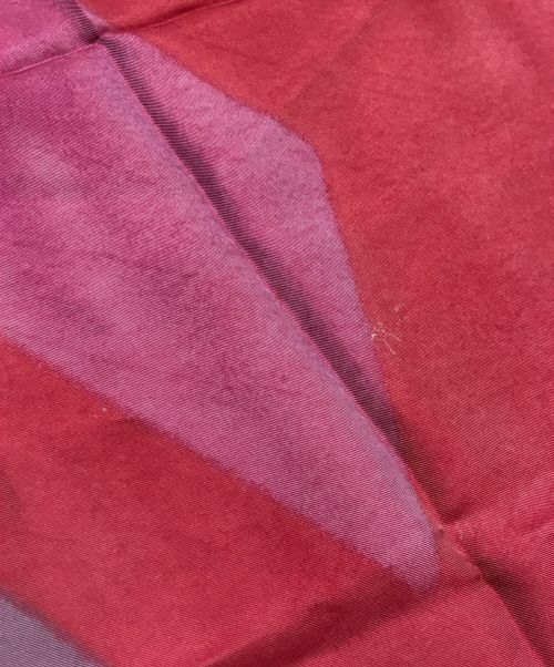 LOUIS VUITTON（ルイ ヴィトン）LOUIS VUITTON (ルイ ヴィトン) シルク大判スカーフ レッドの古着・服飾アイテム