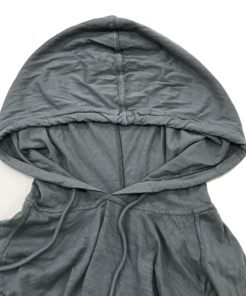 STONE ISLAND（ストーンアイランド）STONE ISLAND (ストーンアイランド) フーテッドSSカットソー グレー サイズ:Sの古着・服飾アイテム