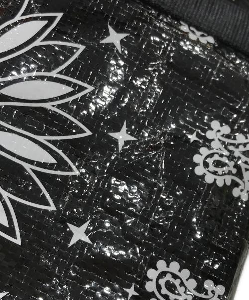 SUPREME（シュプリーム）SUPREME (シュプリーム) BANDANA TRAP SIDE BAG ブラックの古着・服飾アイテム