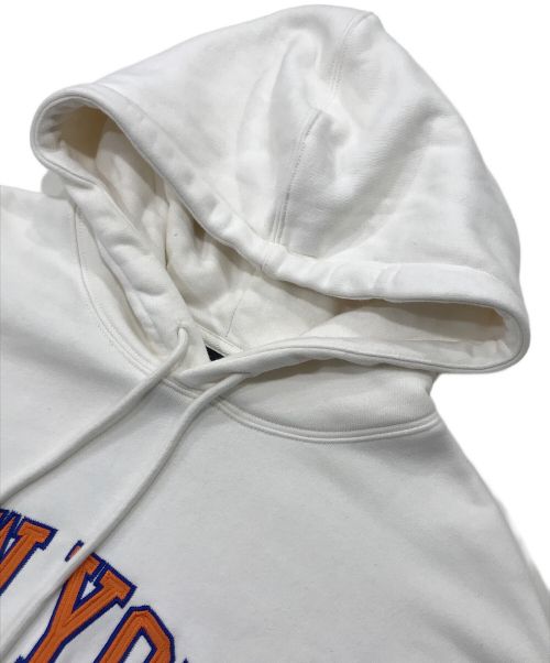 KITH（キス）KITH (キス) NEWYORK KNICSHOODIE アイボリー サイズ:Mの古着・服飾アイテム