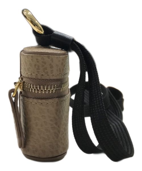 Maison Margiela（メゾンマルジェラ）Maison Margiela (メゾンマルジェラ) ロゴレザーair podsケース ベージュの古着・服飾アイテム